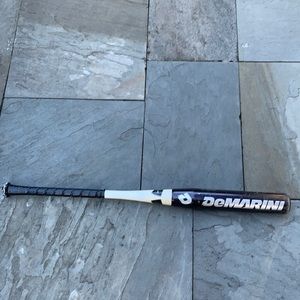 Demarini Bat